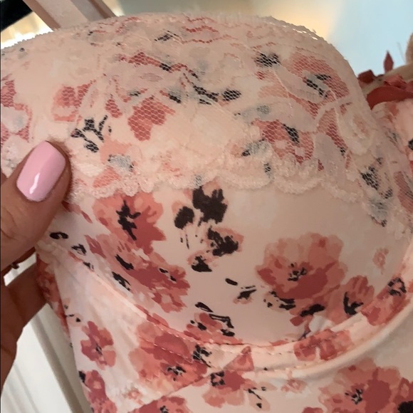 Pink floral and lace nightie - Picture 4 of 6